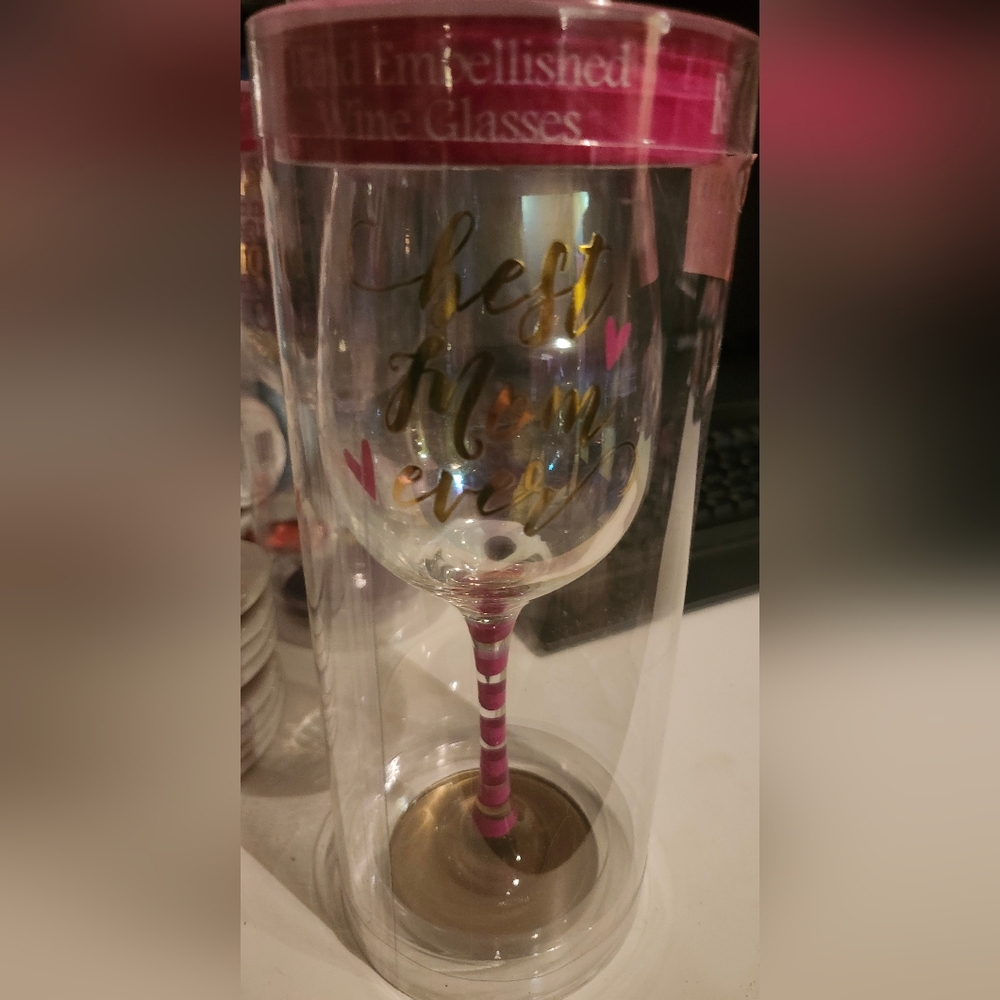 Best mom ever. Wine glass